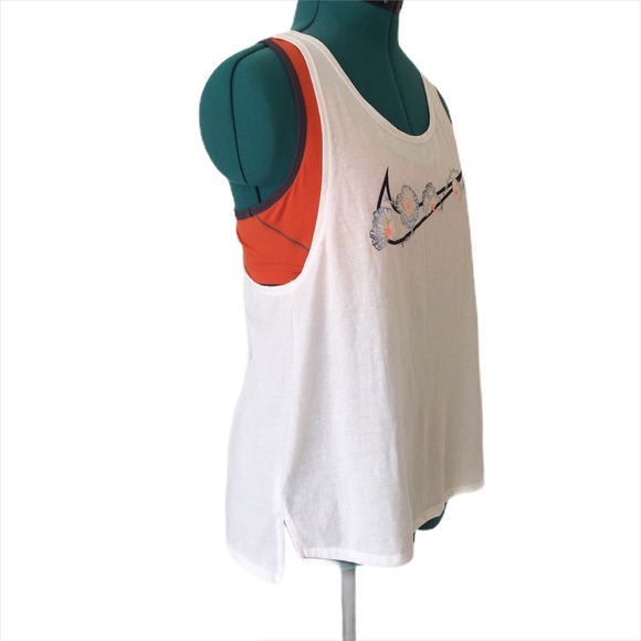 Nike Running Backless Dri-Fit White Tank, Medium - Picture 3 of 14